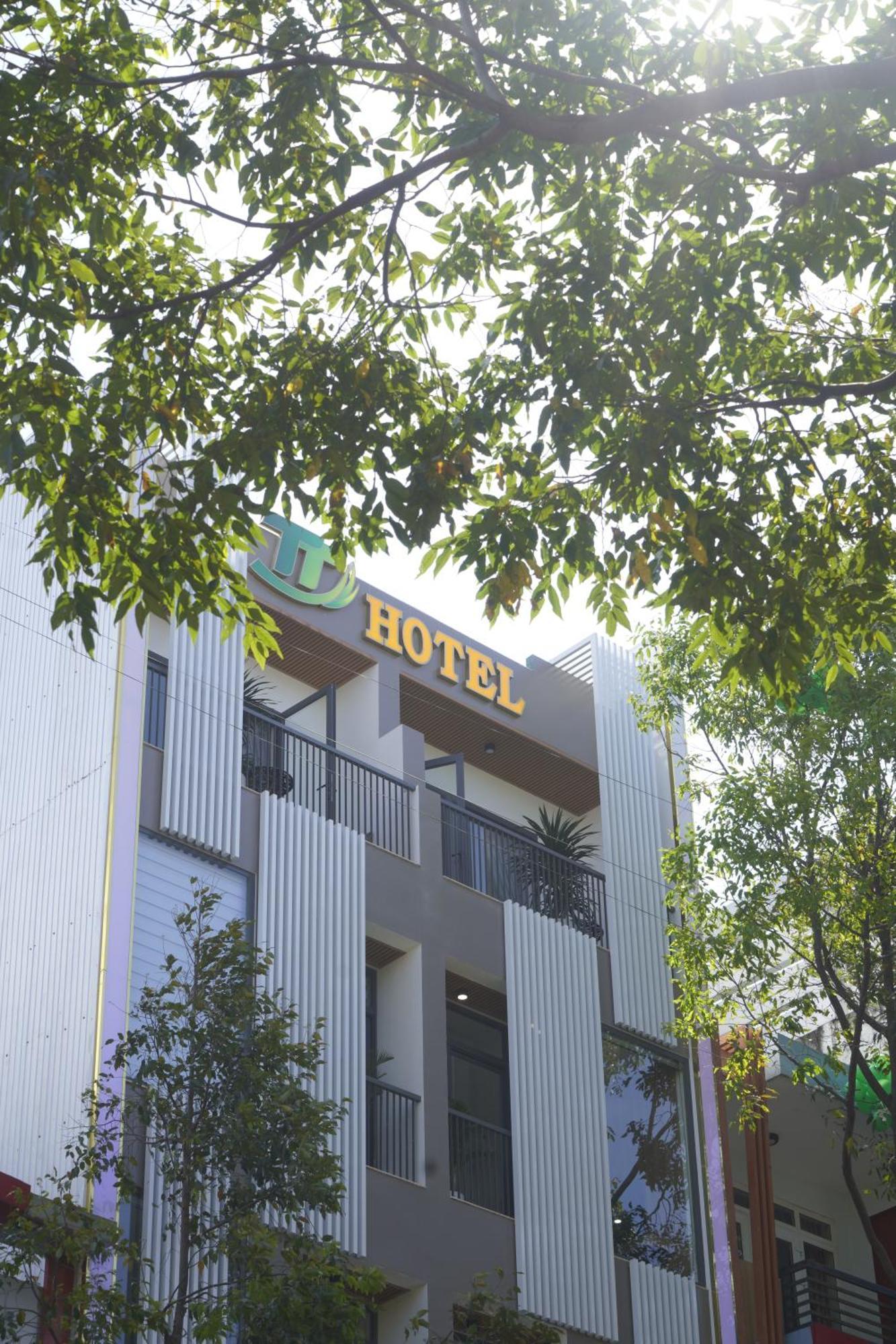 Thanh Thuy Hotel Buon Ma Thuot Buitenkant foto